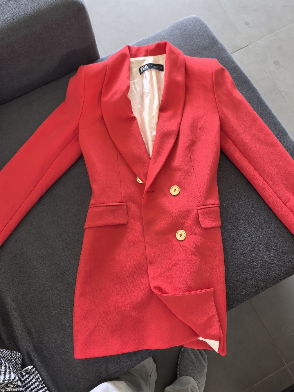 Zara Jacken: Zara red double-breasted blazer size M – Gebraucht aus Düdingen von its_sjd2