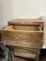 Rustikaler Nachttisch aus Holz mit Schublade, vintage Look