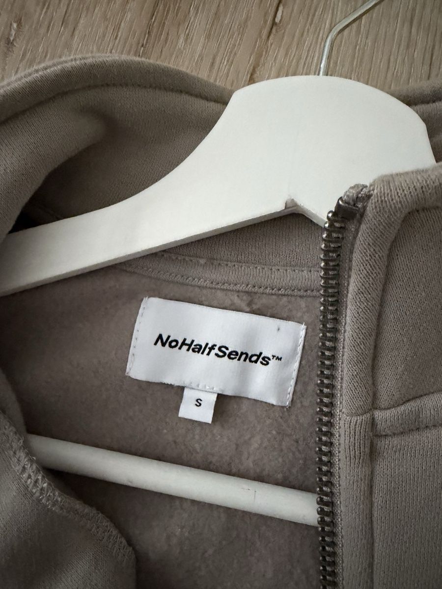 Maglioni & Felpe: Sweatshirt Nohalfsends – Usato da Rorschach venduto da med_cg8c 1