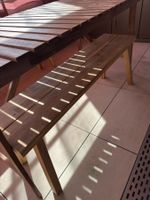 Table de balcon en bois dur + 2 bancs (style IKEA NÄMMARÖ)