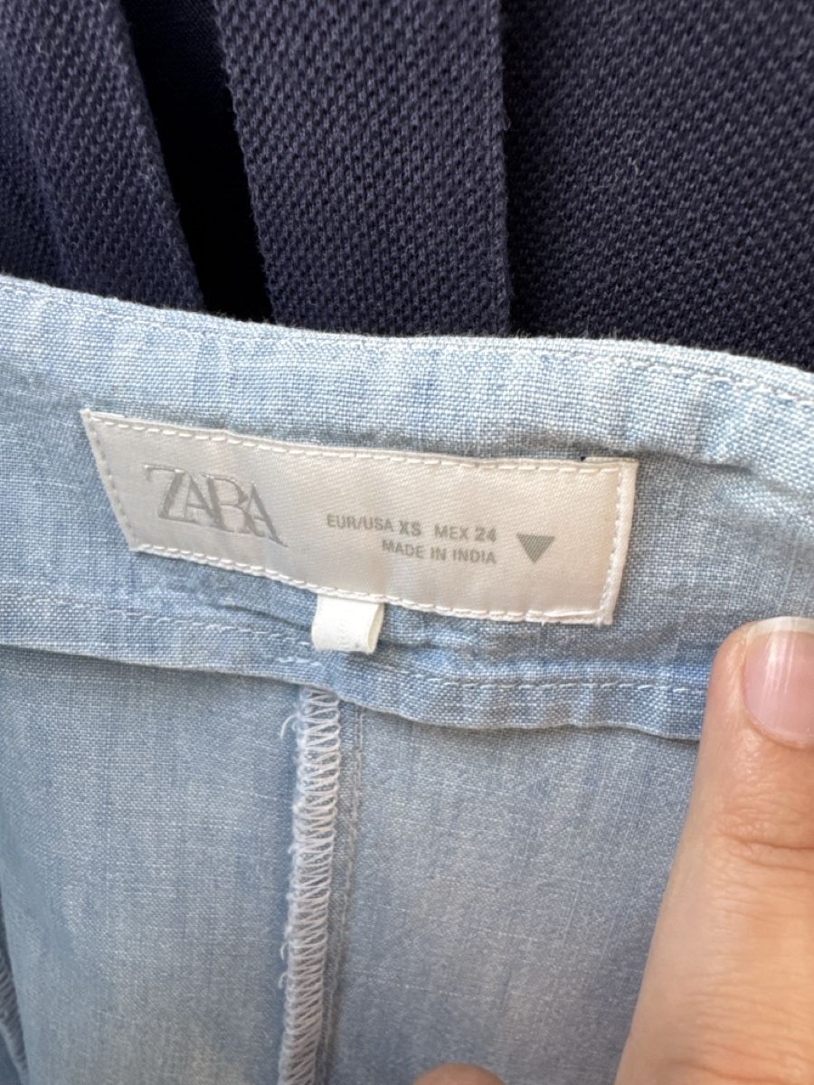 Zara Vestiti: Zara Kleid hellblau Grösse XS neuwertig – Nuovo (secondo la descrizione) da Emmen venduto da taariiikk 1
