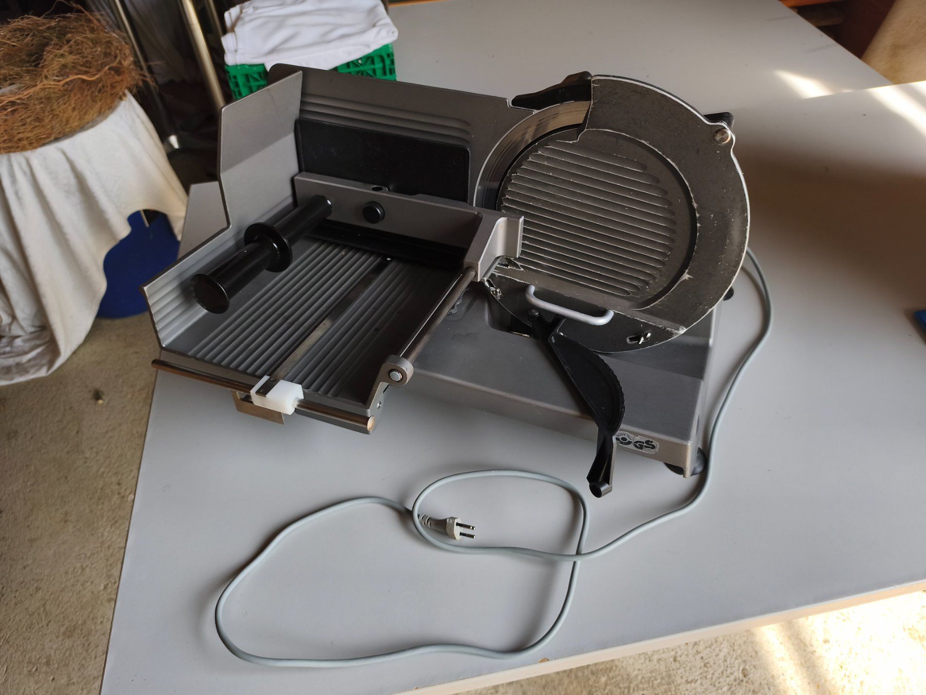 Elettrodomestici da cucina: Gastro Aufschnittmaschine BIZERBA Slider Validoline – Usato da Merishausen venduto da Horse 1