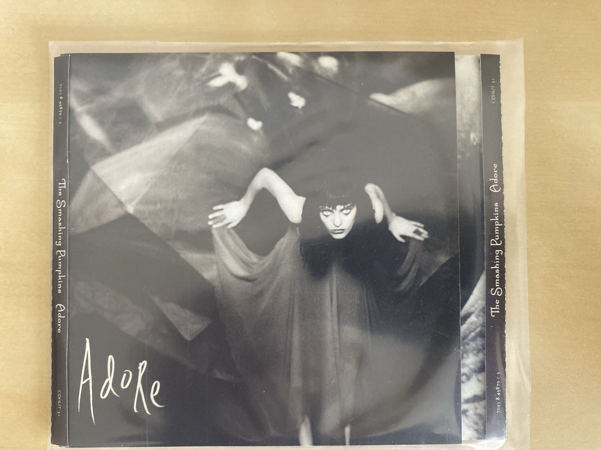 CD: Smashing Pumpkins - Adore – Usato da Aarau venduto da AVO99
