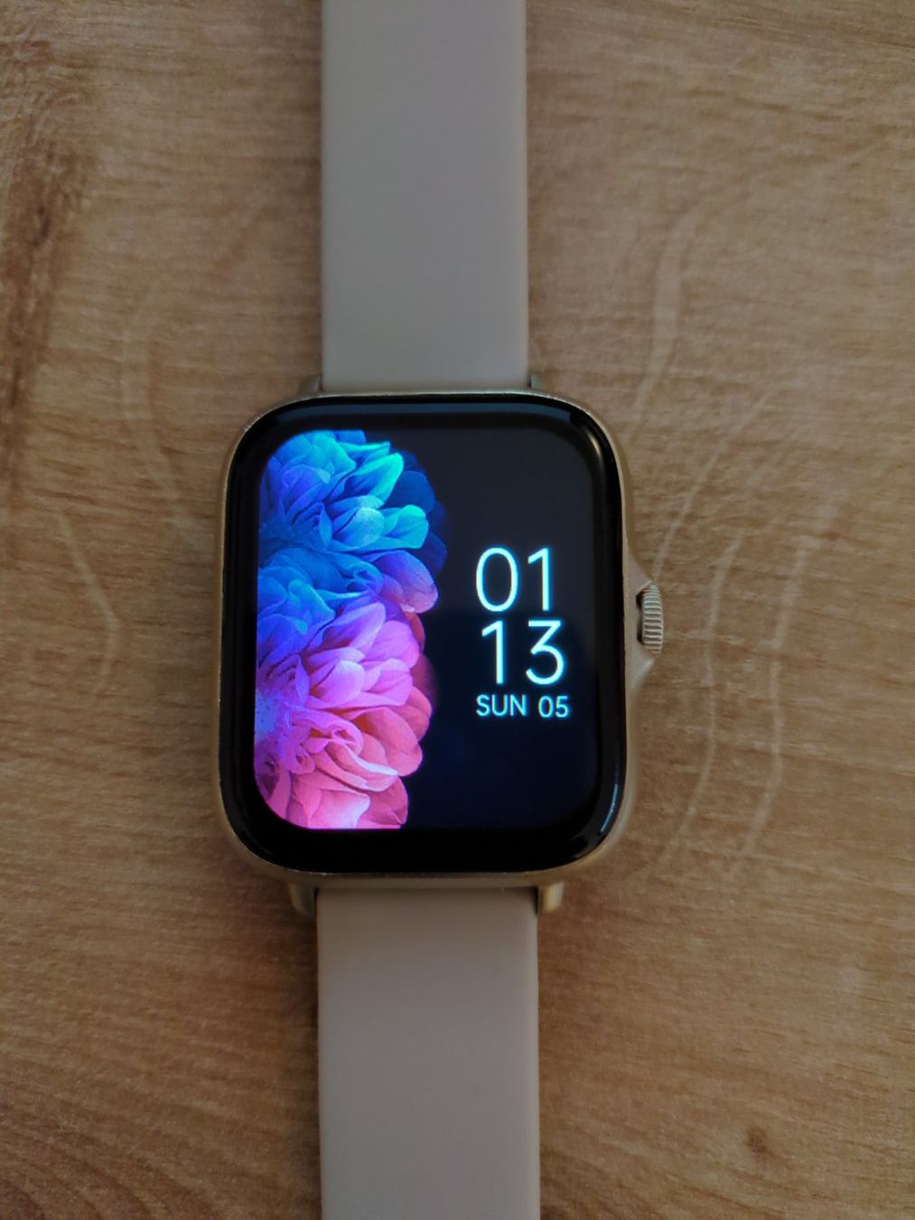Smartwatch: Smart Watch - Apple look – Neu und originalverpackt aus Corminboeuf von MrGP87