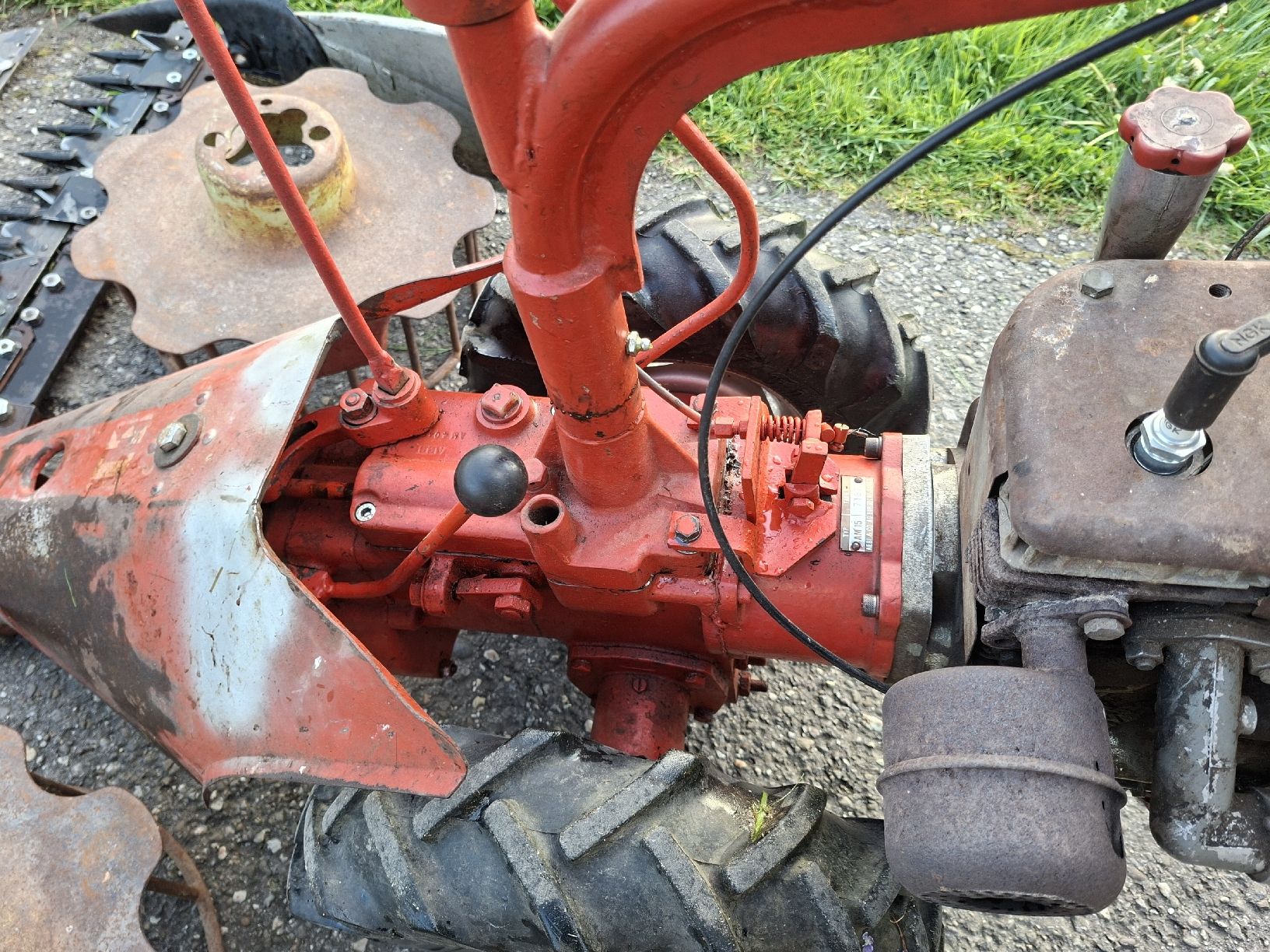 Aebi Tutte le macchine: Aebi AM 15 mit 1.6m Mähbalken – Usato da Wangen an der Aare venduto da WTL99 5
