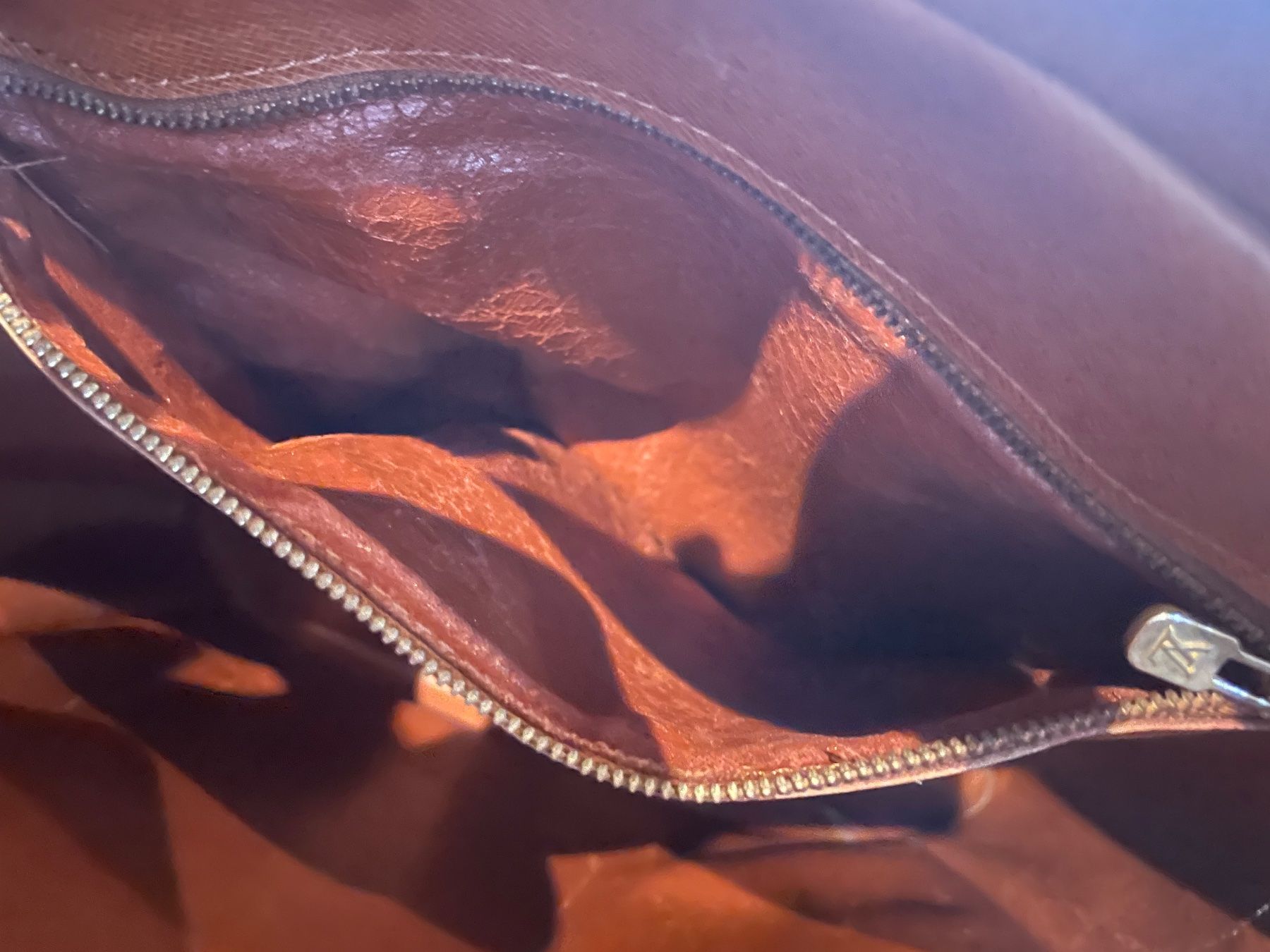 Louis Vuitton Borse: Louis Vuitton Umhängetasche - Nr. 609 – Usato da Hittnau venduto da LuxAndMore 8