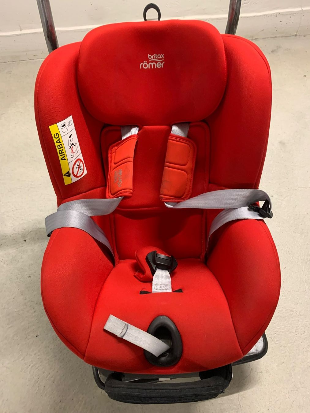 Britax Römer Auto-Kindersitze: Kinder-Autositz Britax Römer Dualfix2 R – Gebraucht aus Bülach von Loredana13