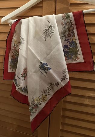 Vintage Foulard mit Alpenblumen