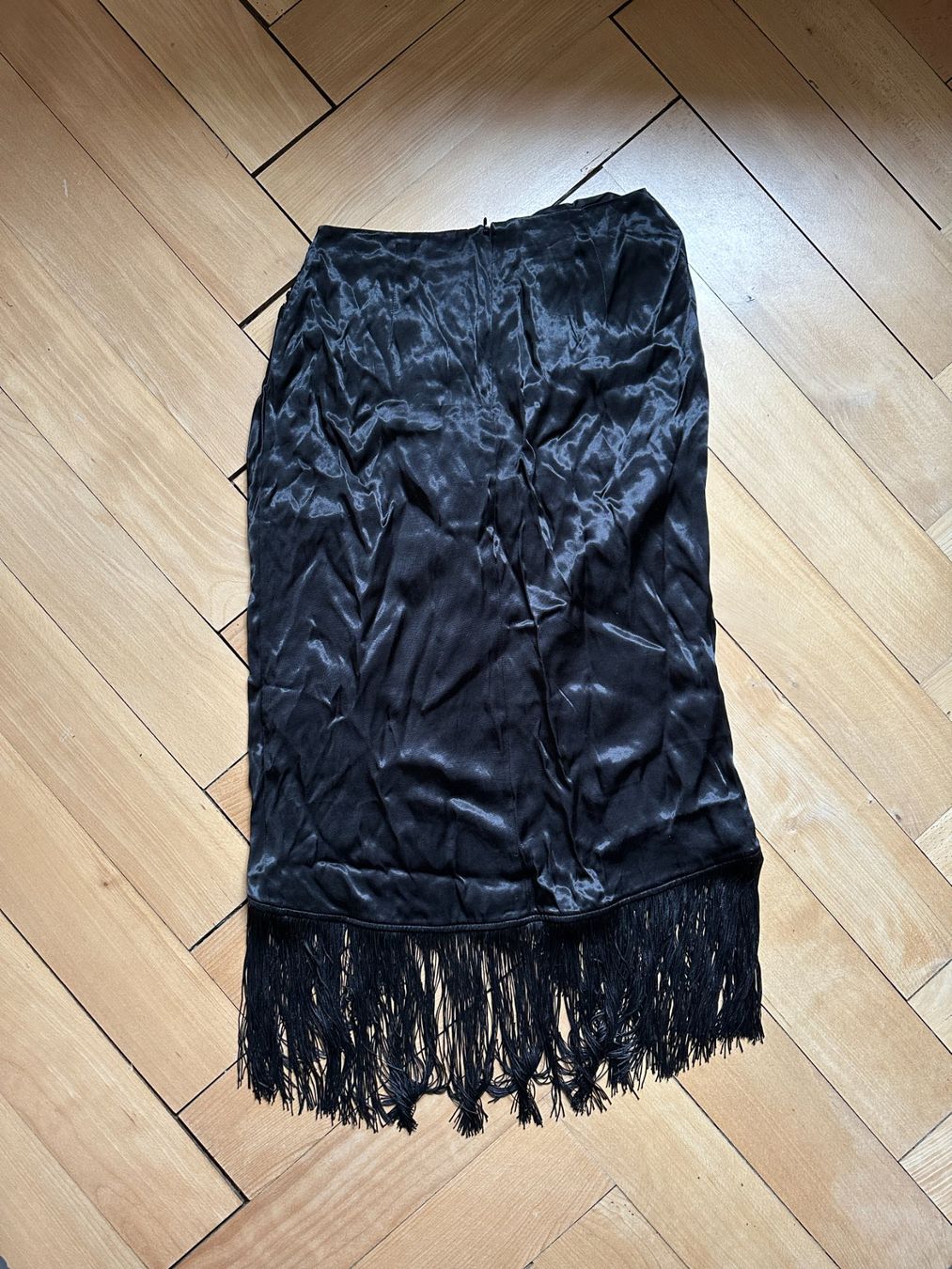 H&M Gonne: Satin Fransen Rock schwarz 42 – Usato da Zürich venduto da Diazaio 2
