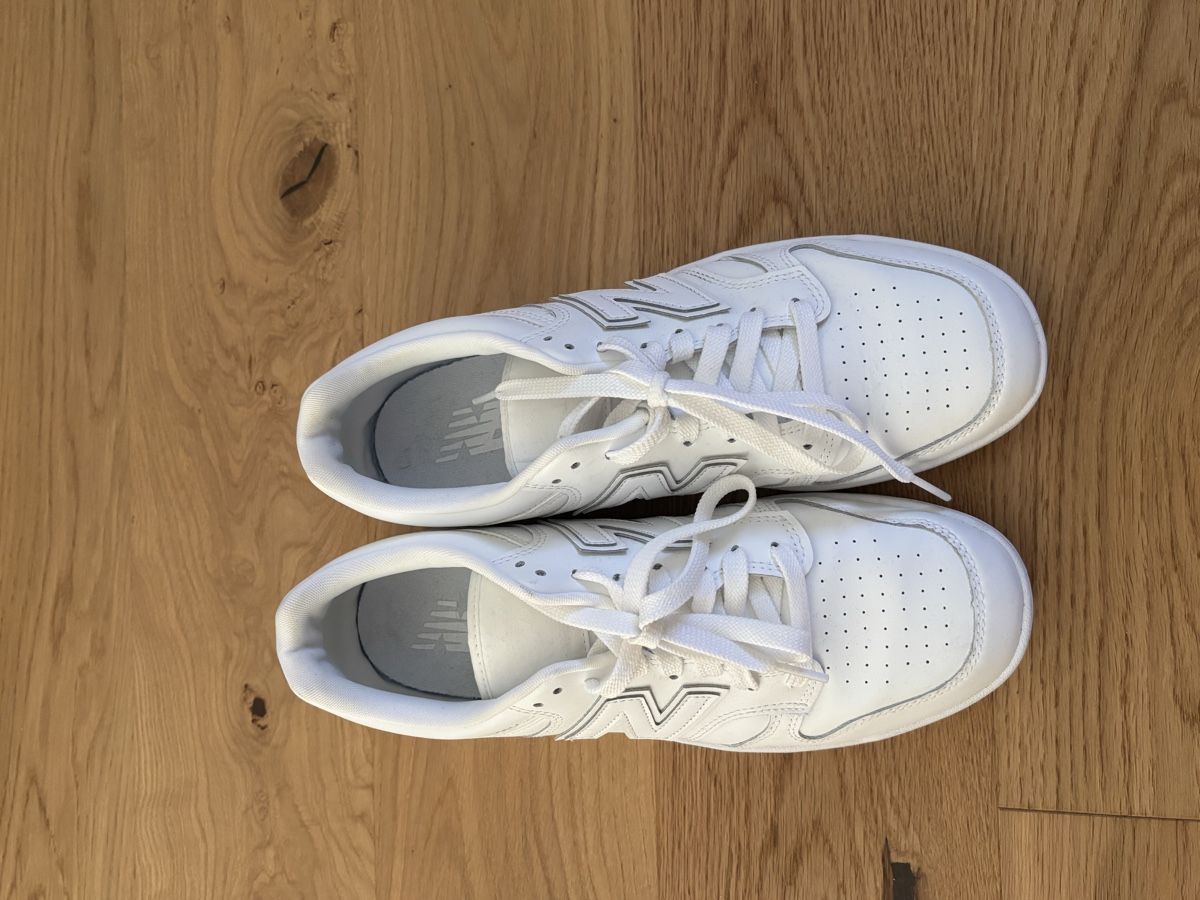 New Balance Scarpe da uomo: Schuhe New Balance – Usato da Buch am Irchel venduto da BuAmIr84