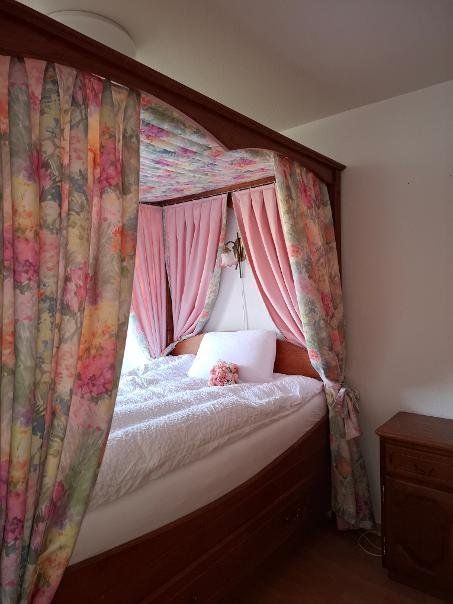 Betten: CHAMBRE À COUCHER COMPLÈTE EN CHÊNE – Gebraucht aus Courgenay von Periote00 1