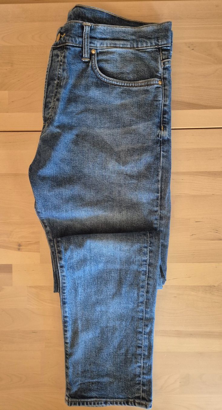Carhartt Jeans: Carhartt Jeans – Usato da Trogen venduto da Monk3yWear 1