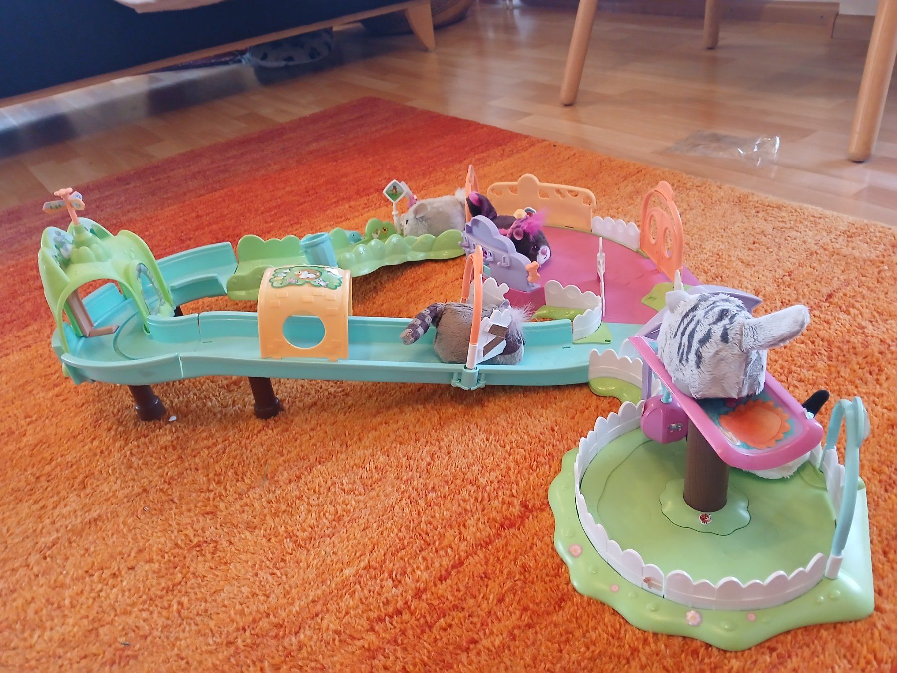 Giocattoli: FurReal Friends Bahn und Figuren – Usato da Bärschwil venduto da kik_c28v 4
