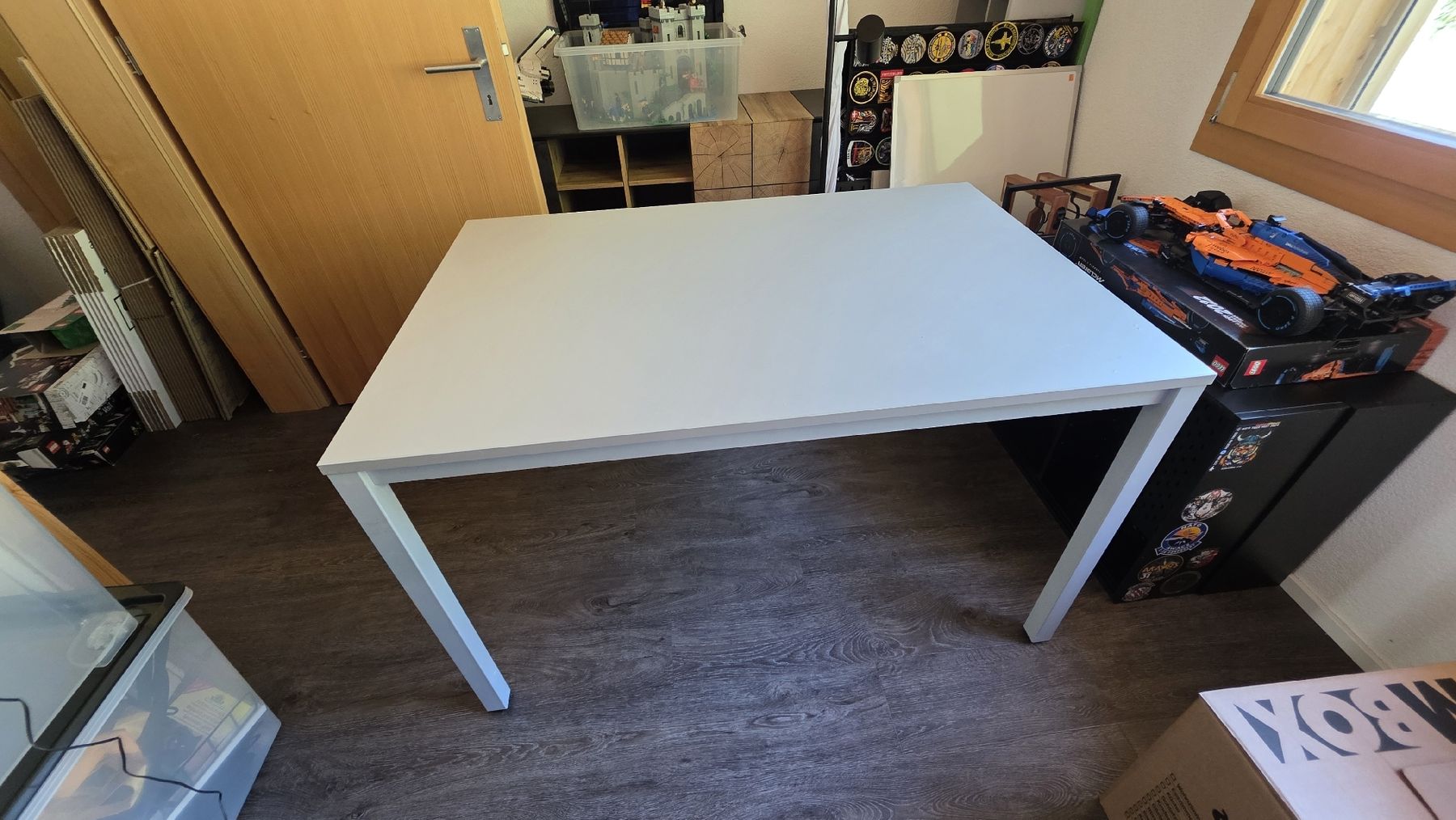 Bureaux: Gratis Schreibtisch grau 120x80cm  – D'occasion à Schwanden-Brienz par sev_tws9