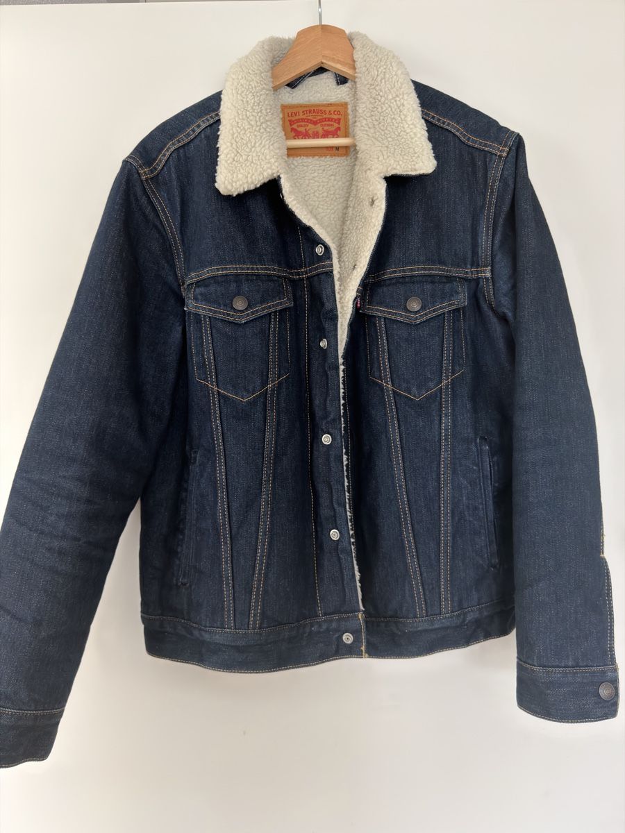 Levi's Jacken: Levi's Jacket Sherpa – Gebraucht aus Zürich von kin_6n6t