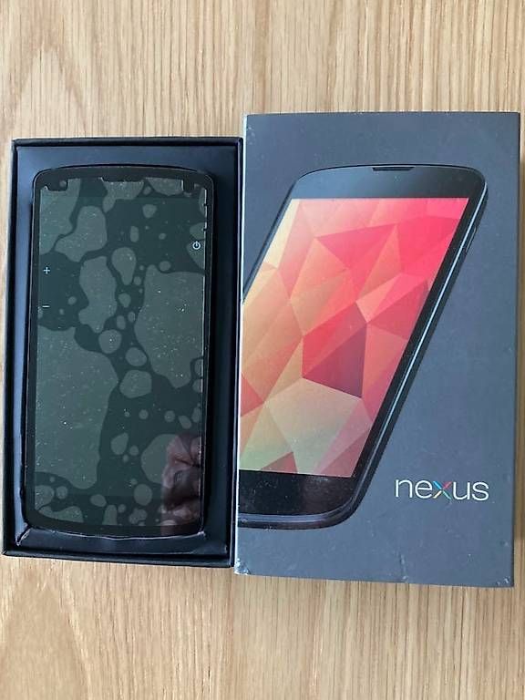 Google Telefoni cellulari / Smartphones: Google Nexus 4 – Usato da Winterthur venduto da mar_6zwq