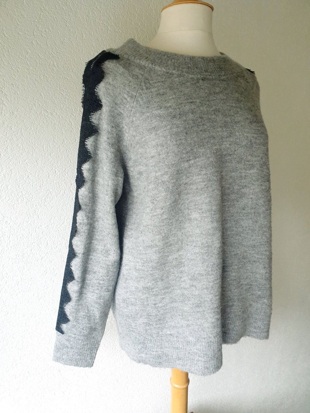 Pulls & Sweat-shirts: PULLOVER PULLI M 38 GRAU SCHWARZ MIT SPITZE WARM KUSCHELIG – D'occasion à Elsau par the-colorful-side 6