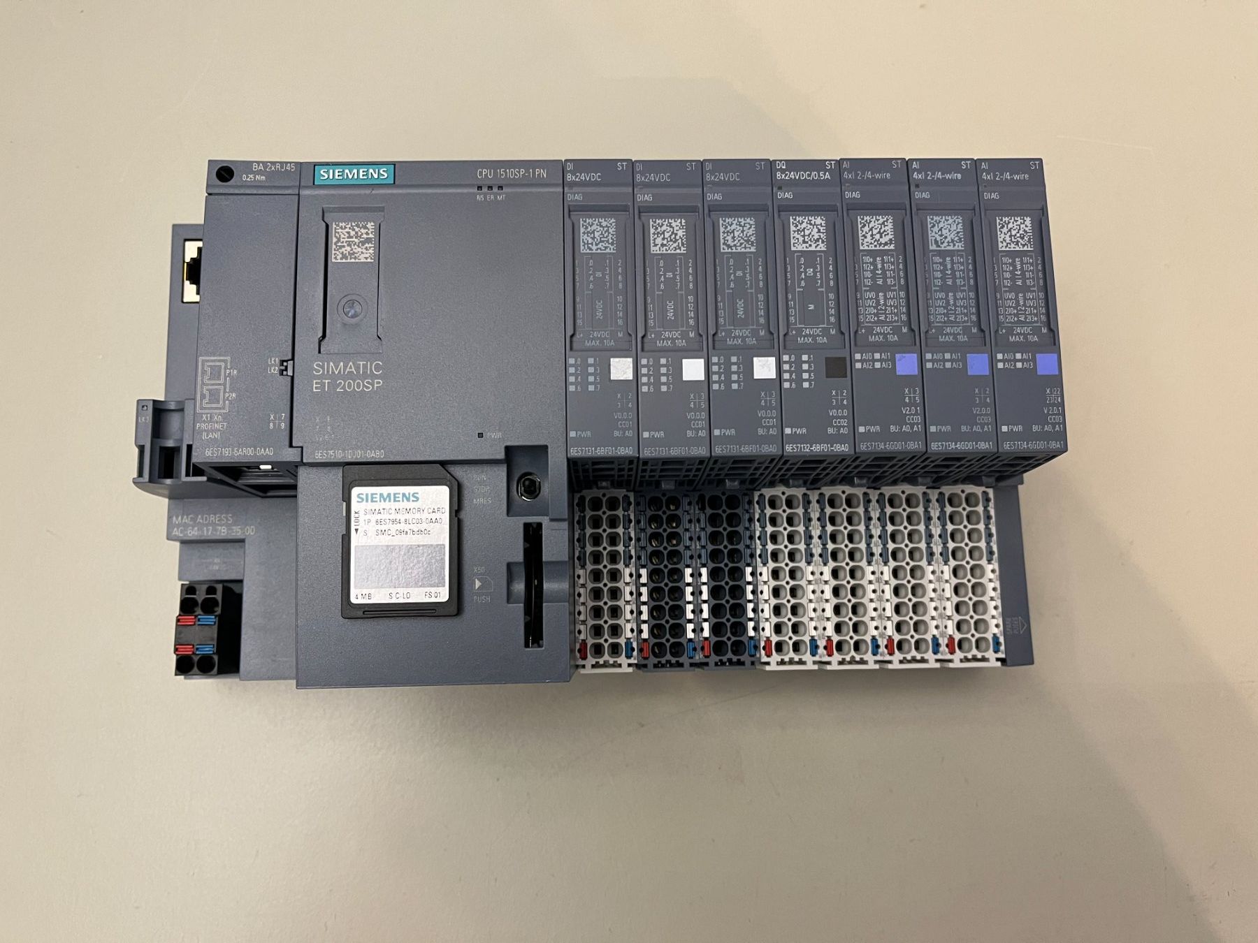 Siemens Componenti elettronici: Simatic ET200SP SPS Baugruppe – Usato da Jenaz venduto da Speedy350