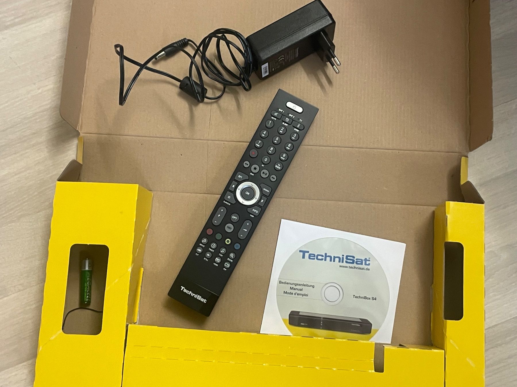 Ricevitori: Technisat TechniBox S4 Digital Sat Receiver, mit Viaccess CI – Usato da Winkel venduto da Ronh 5
