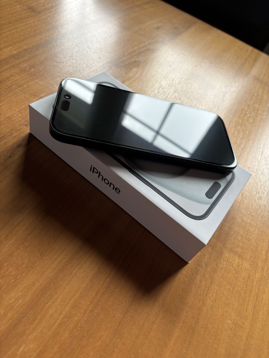 Apple Telefoni cellulari / Smartphones: Apple iPhone 15 128GB – Usato da Arbon venduto da tho_kwl5