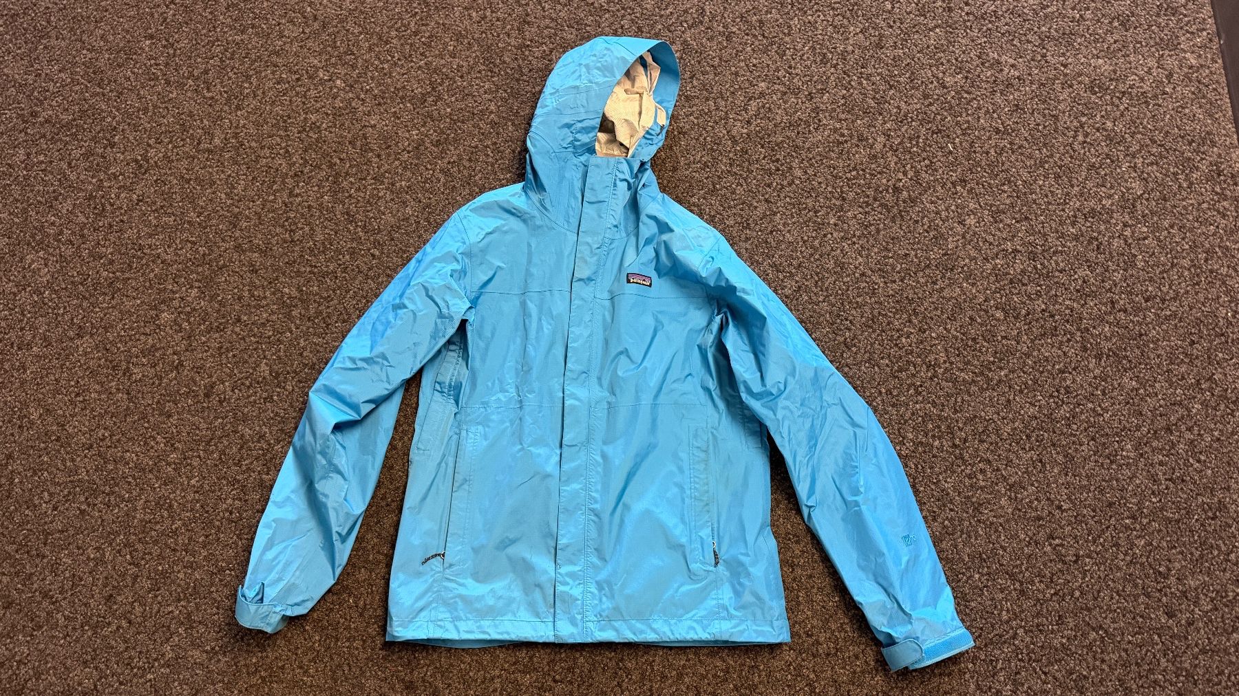 Patagonia Giacche: Patagonia Regenjacke, hellblau, Grösse M – Usato da Thun venduto da BanjoDan