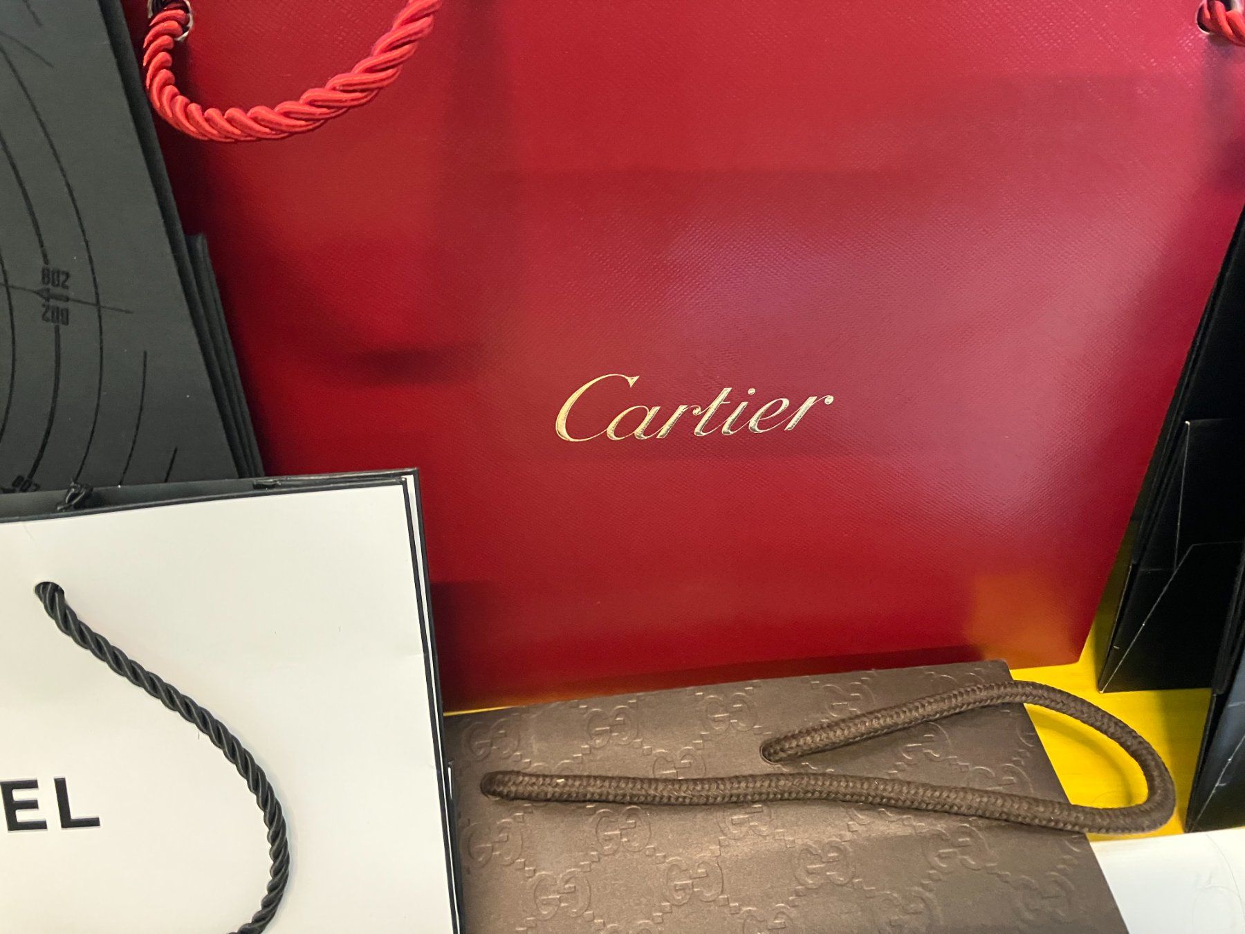 Borse: Post. div. Edelmarken Papier-Taschen ab 1.- – Usato da Lichtensteig venduto da Buy24International 7