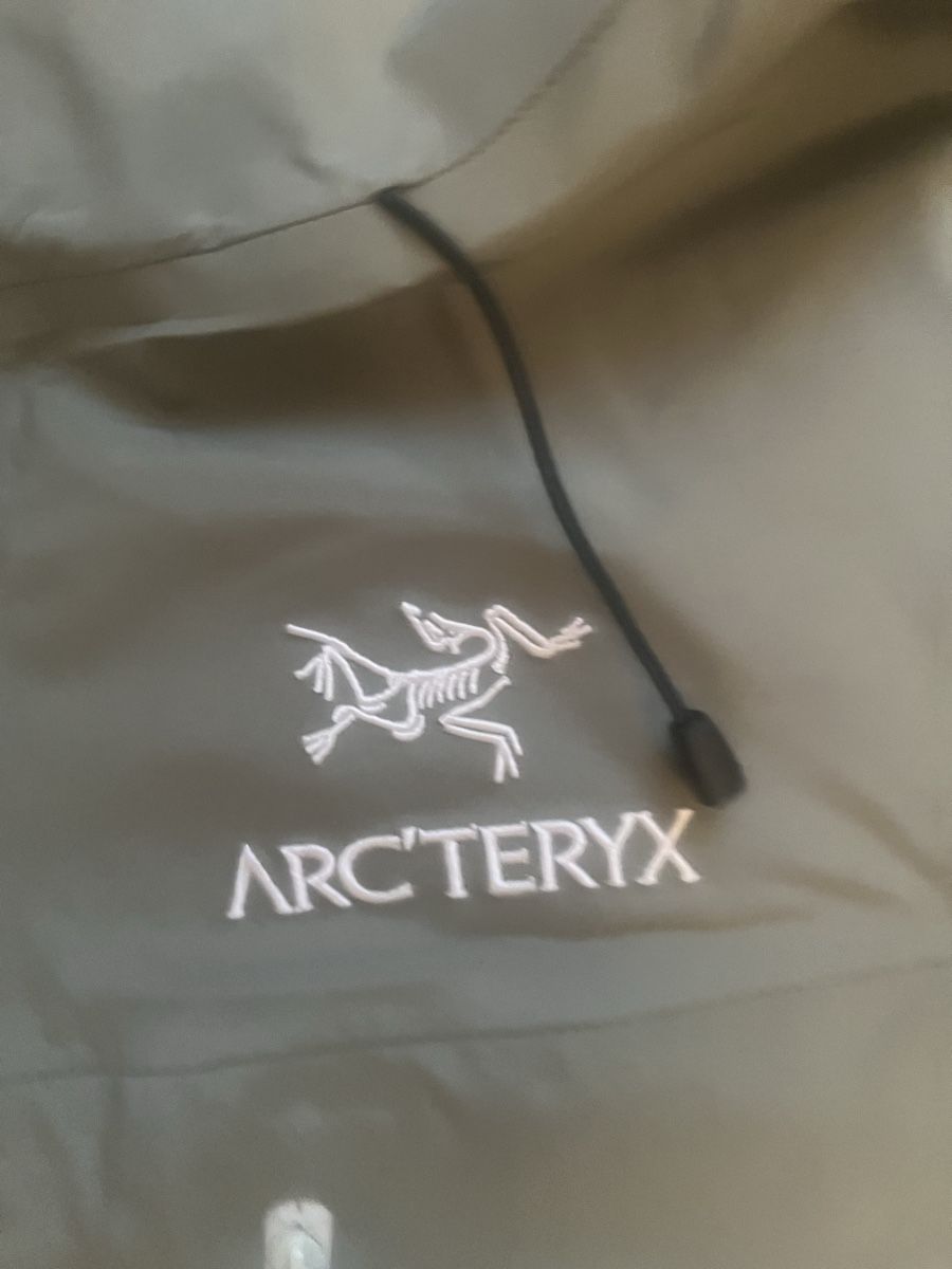 Arcteryx Giacche: Arc'teryx Alpha SV Hardshell Jacke – Usato da Uster venduto da raf_75rb 1