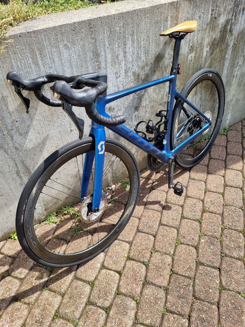 Scott Vélos: Scott Addict RC30 – D'occasion à Moutier par nasier 1