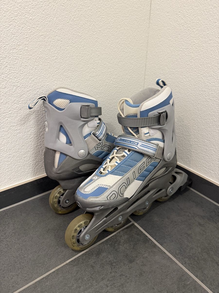 Inline-Skating & Rollschuhe: Inlineskates Rollerblade Grösse 40 Schutzset Tasche – Gebraucht aus Boppelsen von Domi1904 1