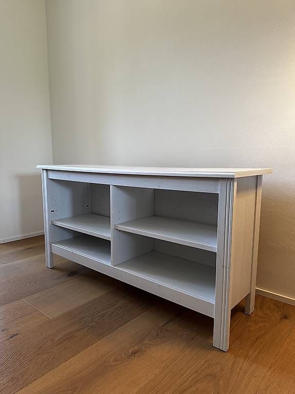 Cassettiere: Ikea Sideboard – Usato da Niederlenz venduto da Jus_z8wg