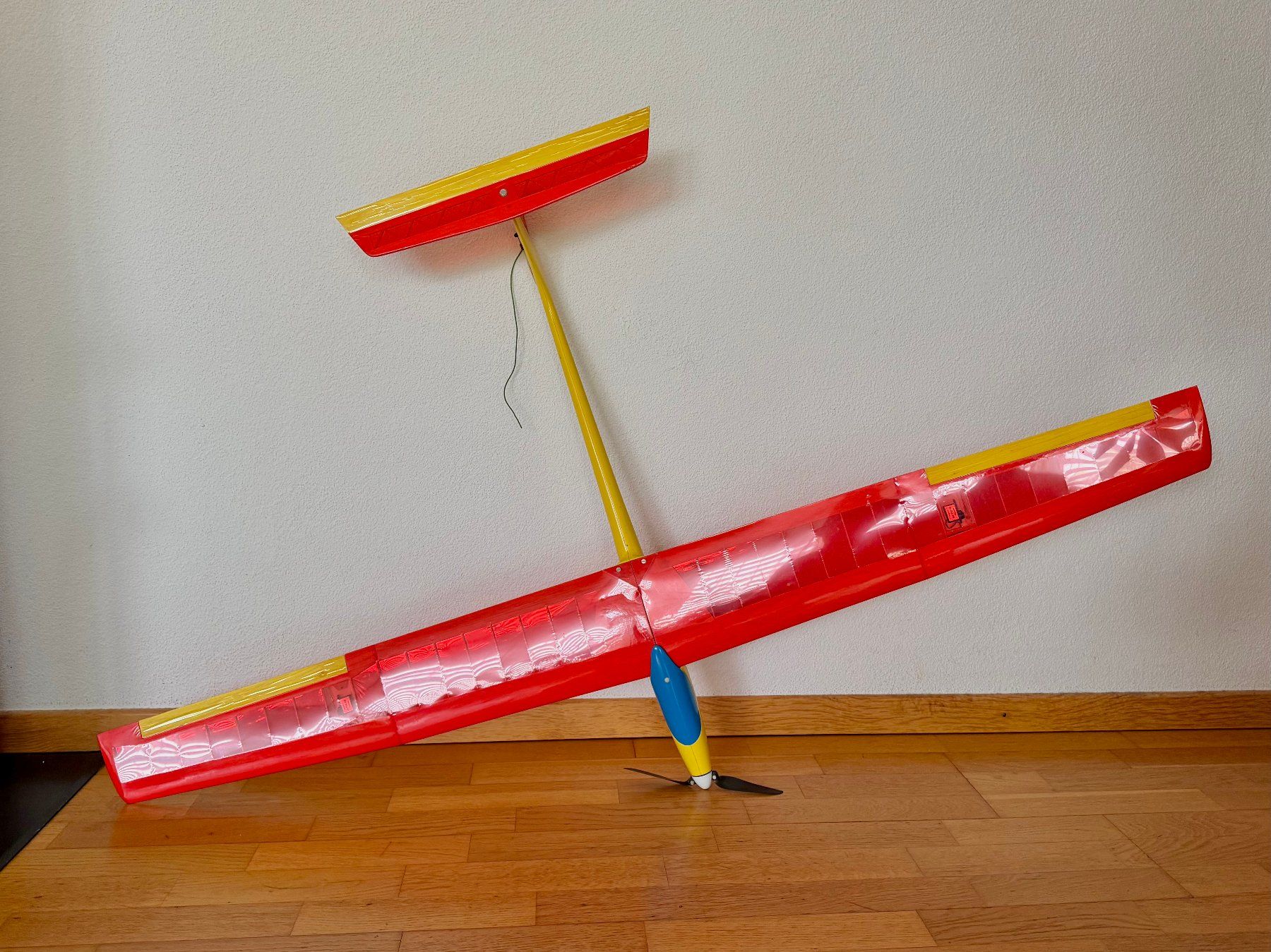RC Modellbau: Kleiner Elektrosegler – Gebraucht aus Mauren von Awes03
