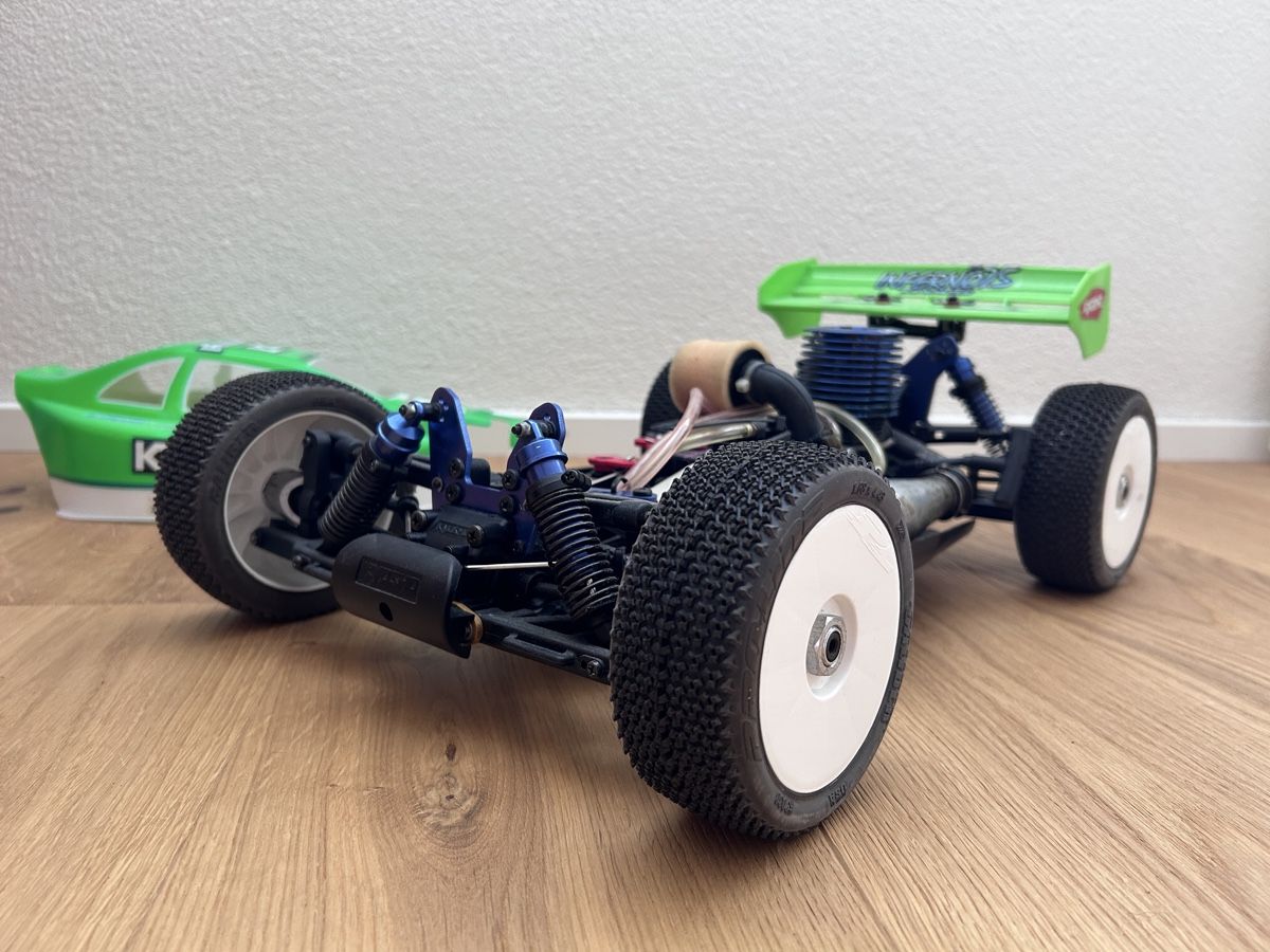 Kyosho Modellismo RC: Kyosho MP7.5 1/8 Nitro buggy – Usato da Kestenholz venduto da ask_9wxb 5