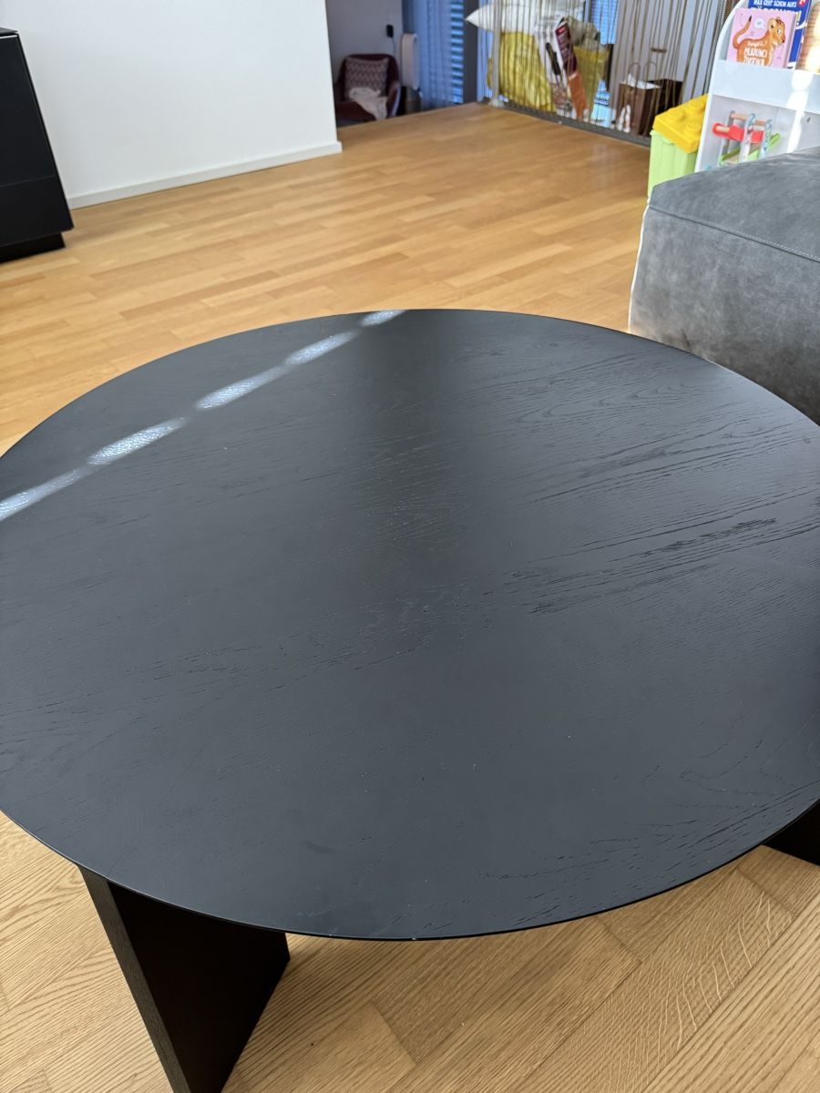 Interio Tavoli: Holz Couchtisch rund, schwarz – Usato da Zürich venduto da klapezu 2