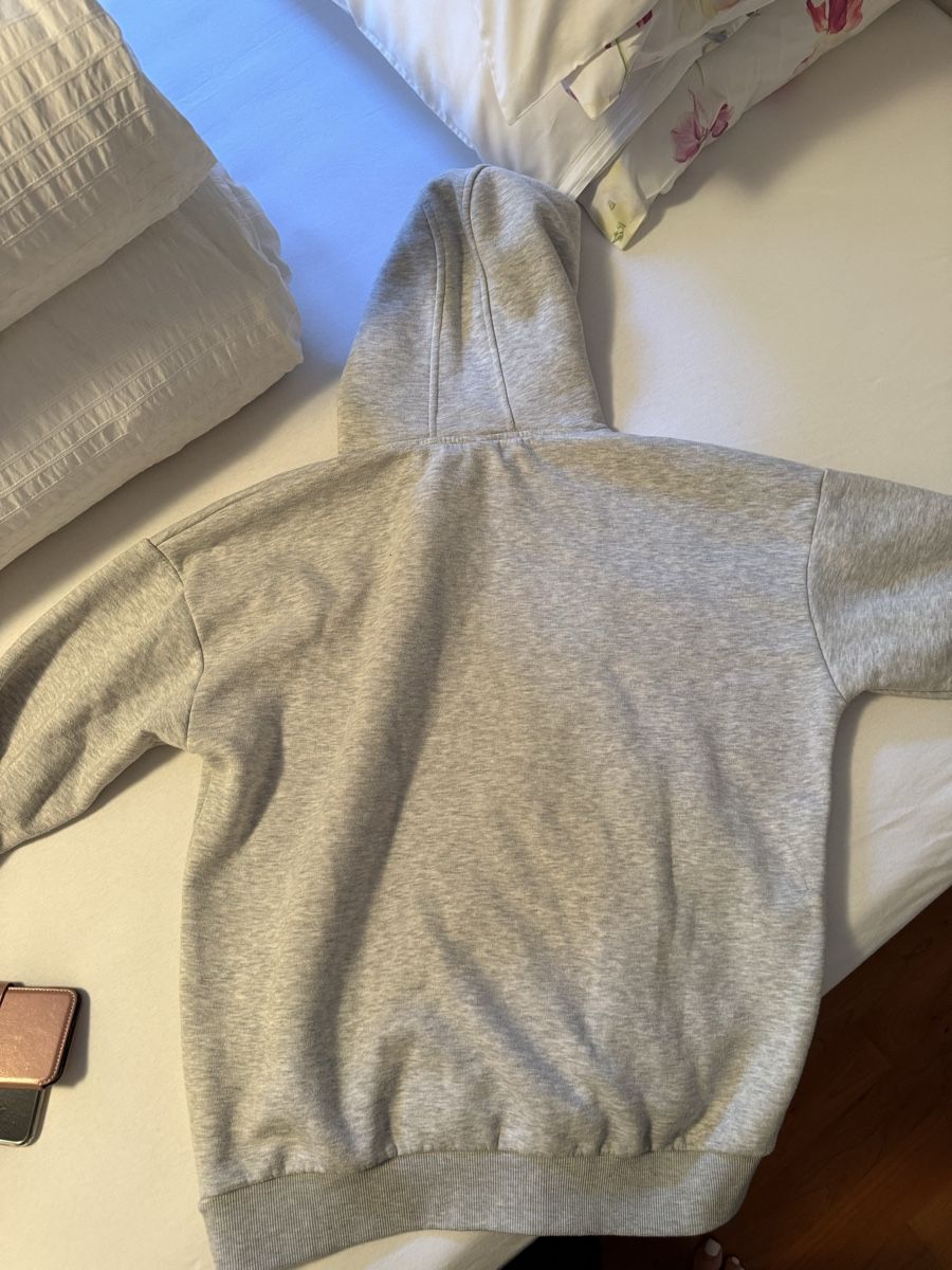 Maglioni & Felpe: Grauer 01099 Hoodie – Usato da Dietlikon venduto da lizz.yy 2