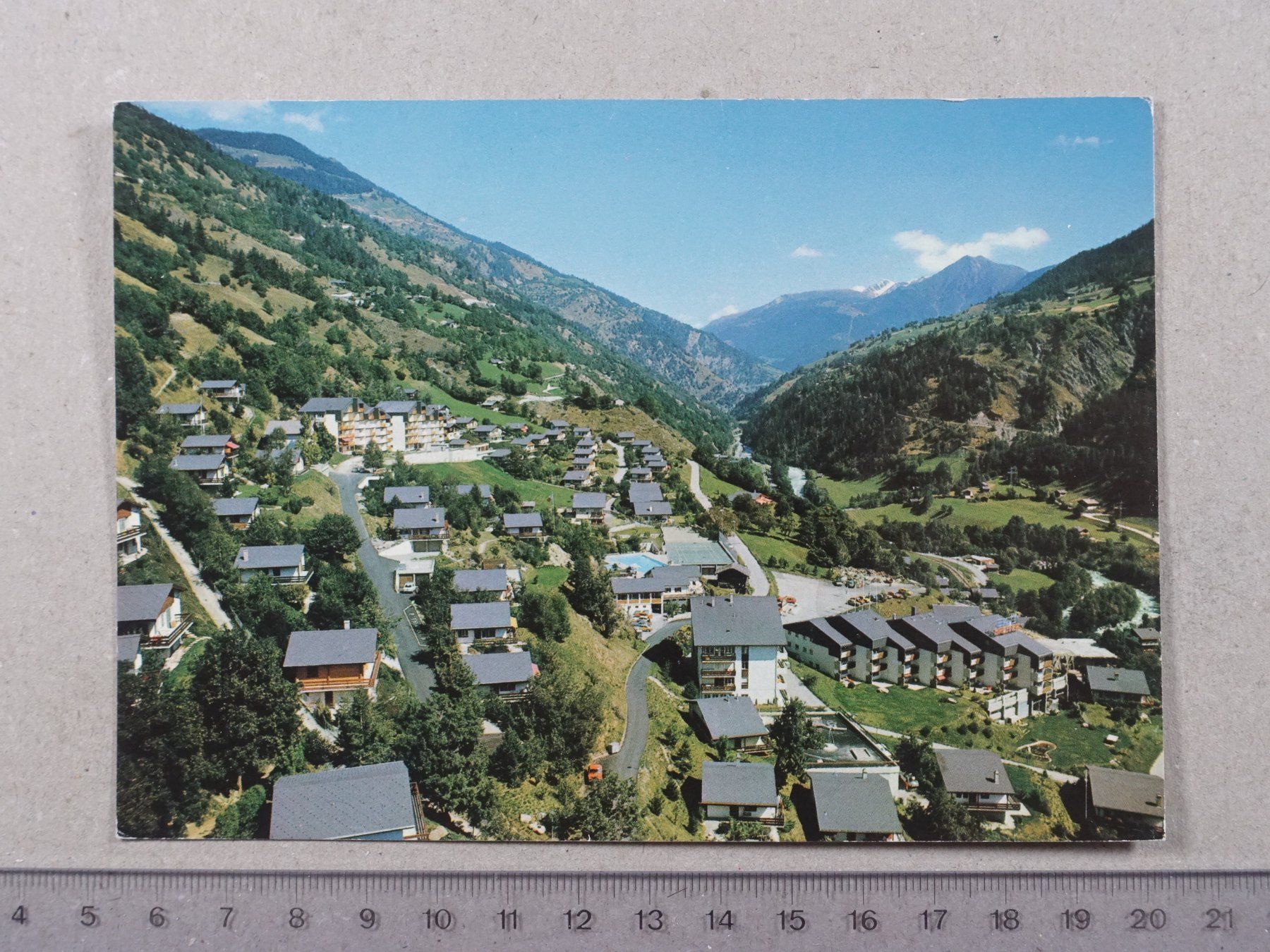Cartoline postali: Breiten ob Mörel, 1979 – Usato da Lenzburg venduto da fh1
