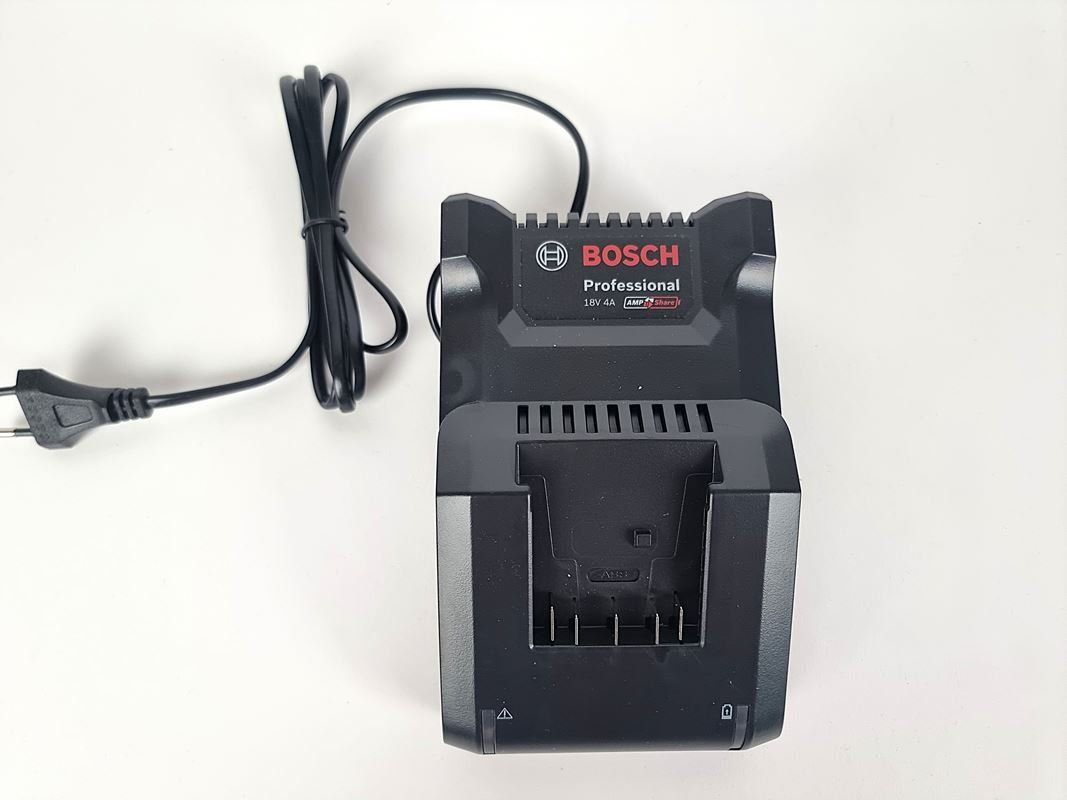 Bosch Ladegeräte: Bosch Professional GAL 18V,40 Ladegerät – Gebraucht aus Urtenen-Schönbühl von Restwert_Schoenbuehl 1