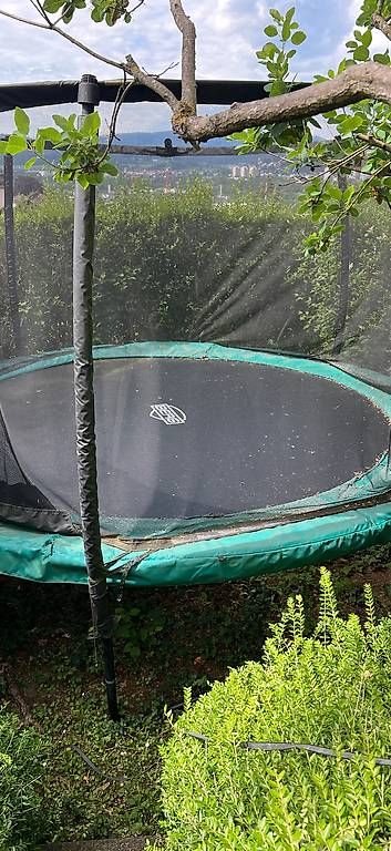 Trampolini: Berg Trampolin zum Abholen – Usato da Münchenstein venduto da Trappsi 1