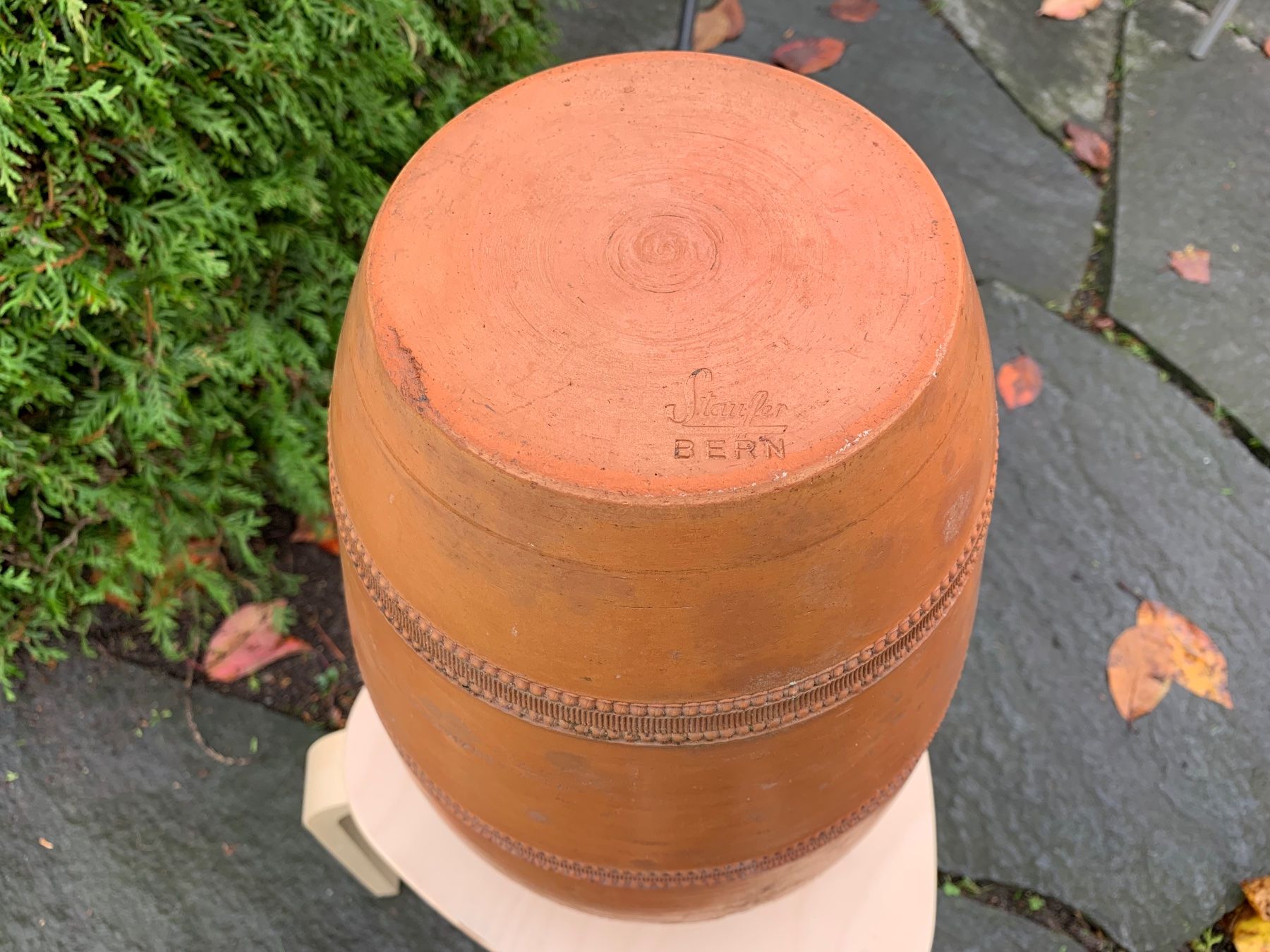 Vasi & Recipienti: sehr seltene Stauffer Bern Bodenvase aus Ton – Usato da Feldbach venduto da Olive1 6