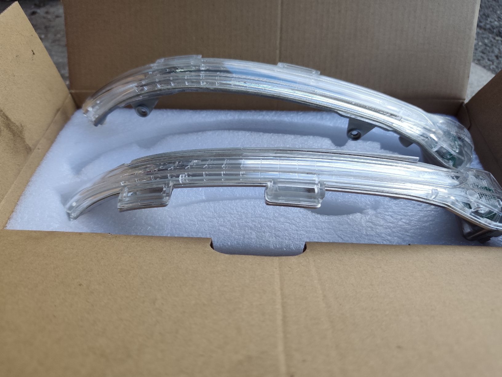 Tutti pezzi di ricambio auto: Spiegelblinker VW Golf 7 links und rechts  – Nuovo (secondo la descrizione) da Rebstein venduto da andi322 1