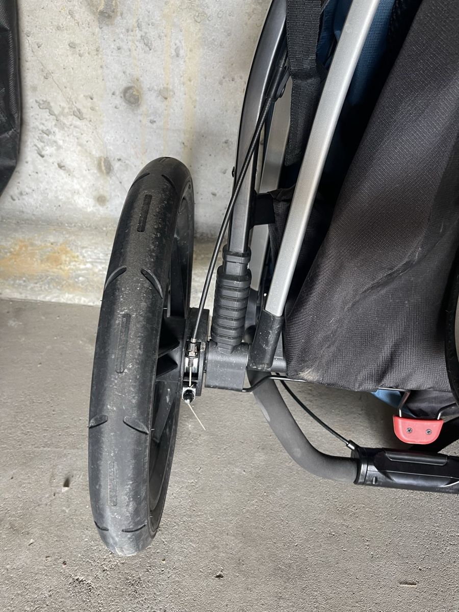 Thule Poussette: THULE Urban Glide 2 inkl. Sicherheitsbügel & Regenschutz – D'occasion à Küssnacht am Rigi par TheMarket55 4