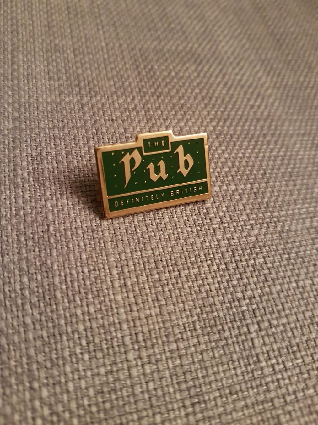 Placchette & Badge: The Pub Pin – Nuovo (secondo la descrizione) da Oberengstringen venduto da Sheera7