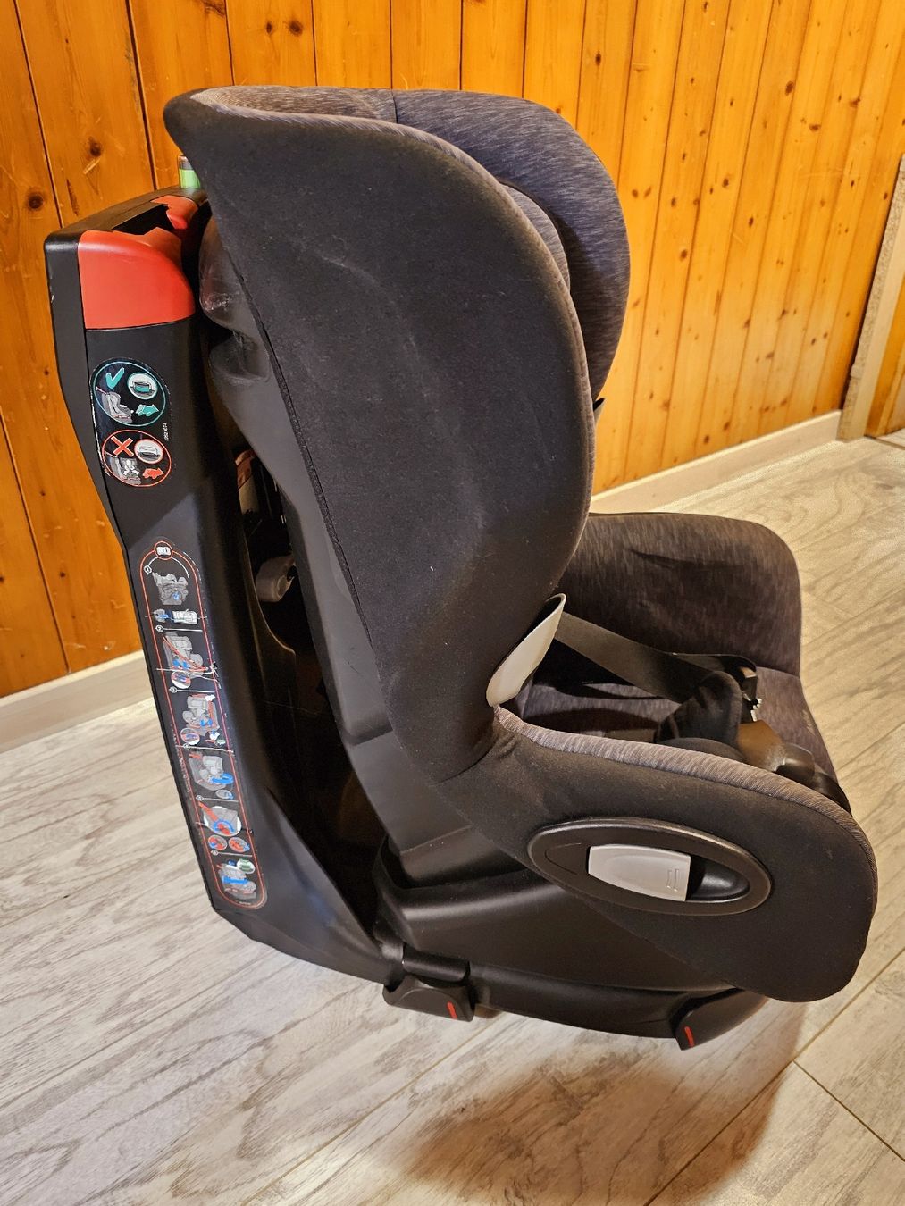 Maxi-Cosi Seggiolini per auto: Maxi-Cosi Axiss Kindersitz – Usato da Geltwil venduto da Melly1989 1