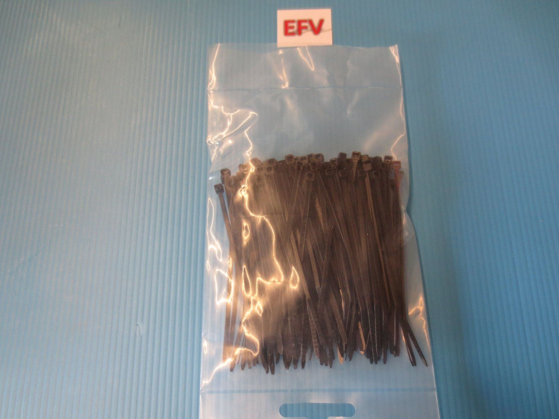 Cavi: 10 Pack Total 1000S. Kabelbinder schwarz – Nuovo e nell'imballaggio originale da Sulz LU venduto da Elektrofachverkauf 2