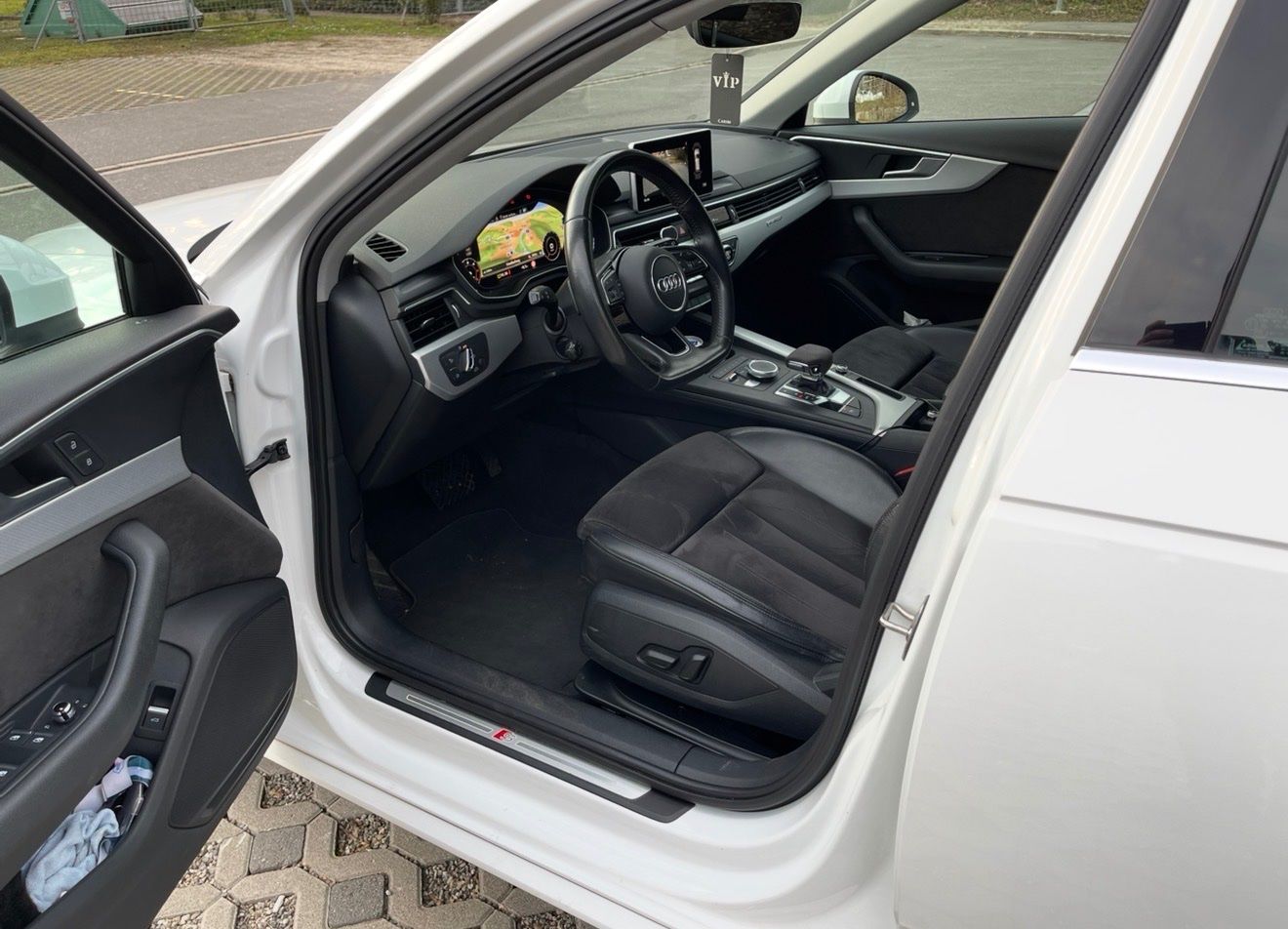 Audi Automobili: Audi A4 B9 2.0 Tdi S-Line Quattro 190Ps – Usato da Baden venduto da EMRUBE 6