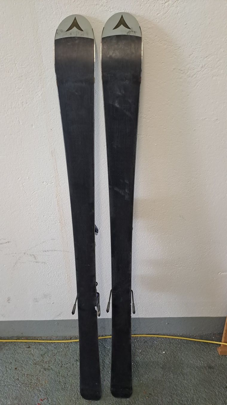 Dynastar Skis: Dynastar Team Speed Kinder Ski 130 cm – Gebraucht aus Thun von crisni 1