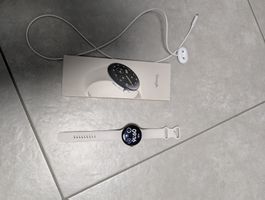 Google Pixel Watch 4 LTE mit OVP 45/mm