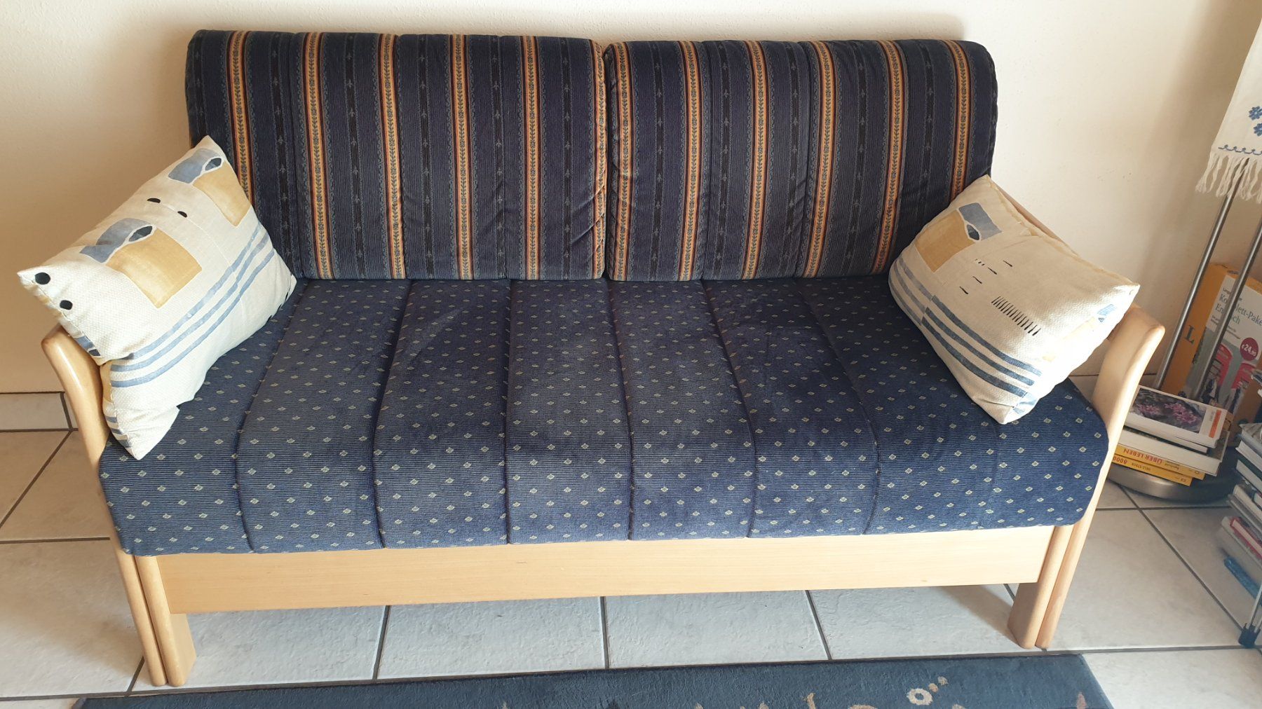 Sofas: Zweiersofa mit Stauraum. – Gebraucht aus Goldach von armando_r