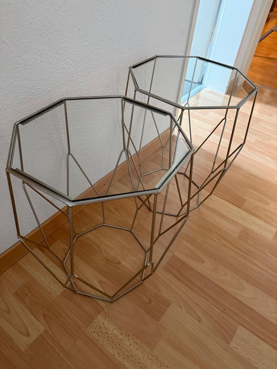 Livique Set di tavolo e panche: Beistelltische – Nuovo (secondo la descrizione) da Erlinsbach venduto da Floyd_connor 1