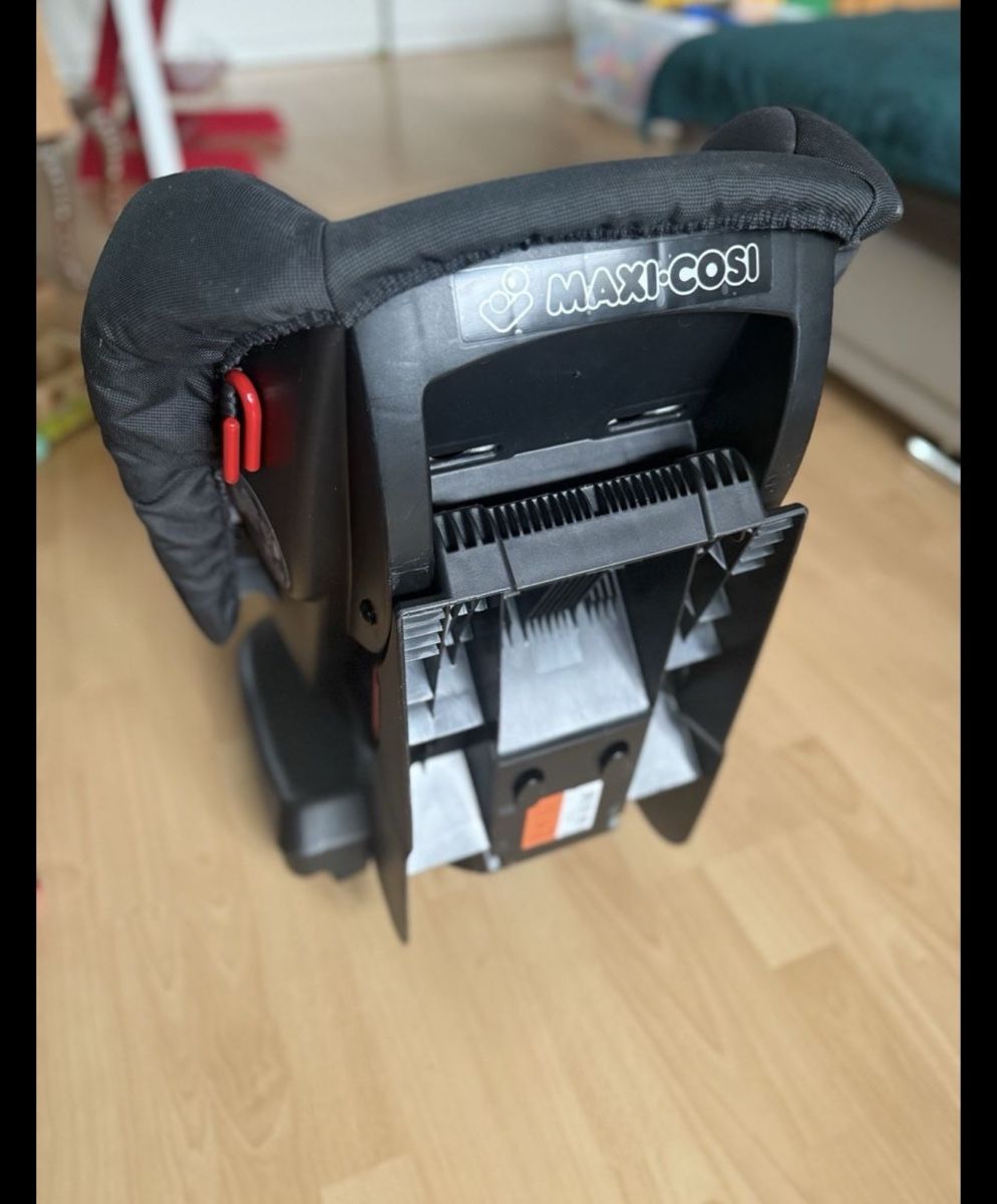 Maxi-Cosi Seggiolini per auto: Maxi-Cosi Car Seat – Usato da Zürich venduto da ironmanx 2