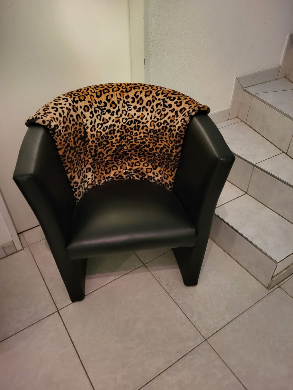 Sessel: Cocktailsessel / Loungesessel – Gebraucht aus Rümlang von Turrin